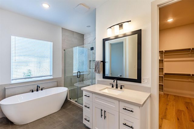 11705 Grandview Drive, Montgomery, TX 77356