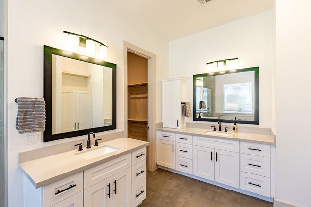 11705 Grandview Drive, Montgomery, TX 77356