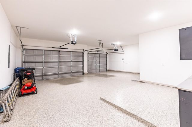 11705 Grandview Drive, Montgomery, TX 77356