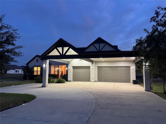 11705 Grandview Drive, Montgomery, TX 77356