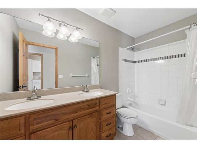 4416 Coachman Lane, Prior Lake, MN 55372