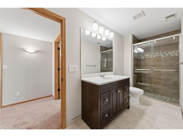 4416 Coachman Lane, Prior Lake, MN 55372