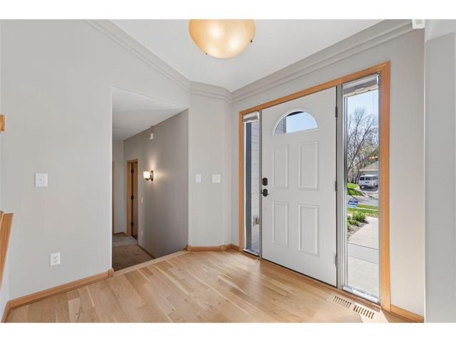 4416 Coachman Lane, Prior Lake, MN 55372