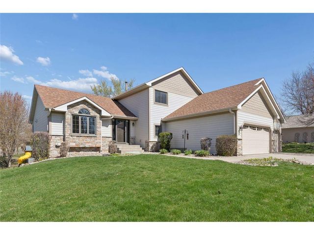 4416 Coachman Lane, Prior Lake, MN 55372