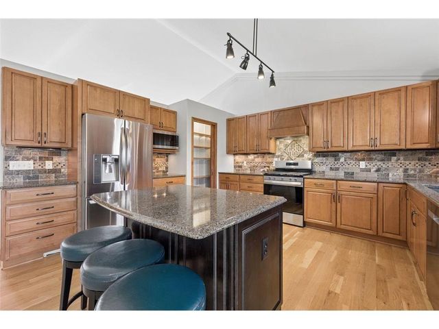 4416 Coachman Lane, Prior Lake, MN 55372