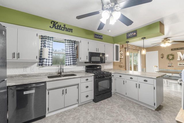 827 Fancher ROAD, Mount Pleasant, WI 53406