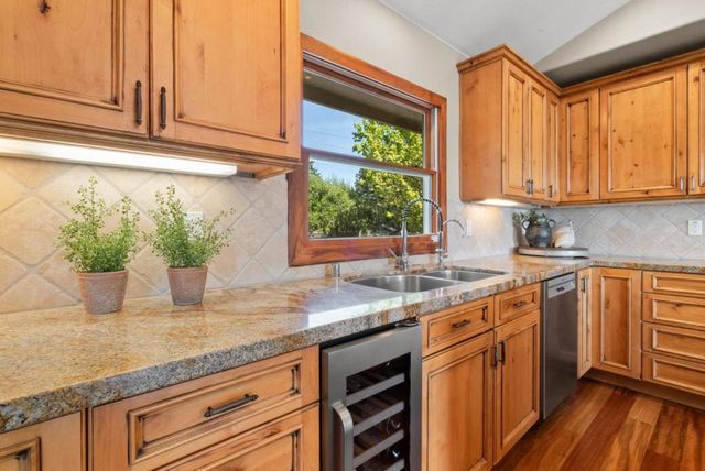 24101 Mountain Charlie Road, Los Gatos, CA 95033