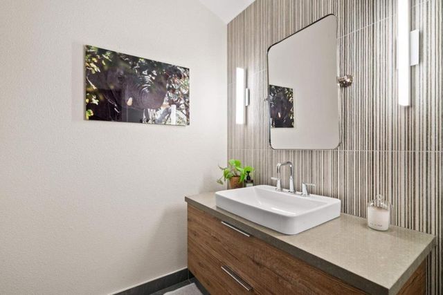 24101 Mountain Charlie Road, Los Gatos, CA 95033