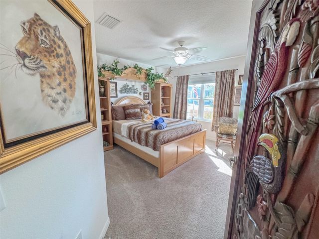 703 ROYAL PALM AVENUE, Lady Lake, FL 32159