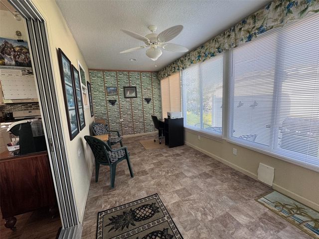 703 ROYAL PALM AVENUE, Lady Lake, FL 32159