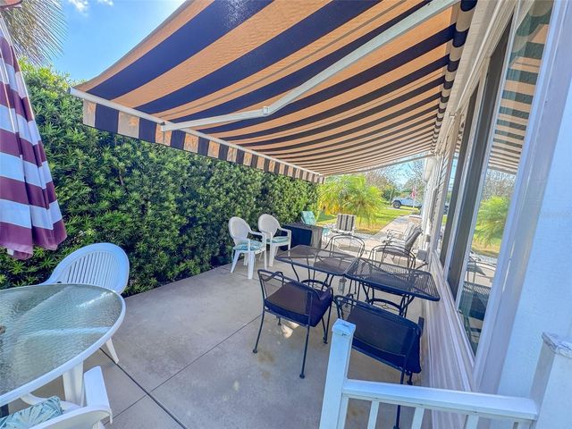 703 ROYAL PALM AVENUE, Lady Lake, FL 32159
