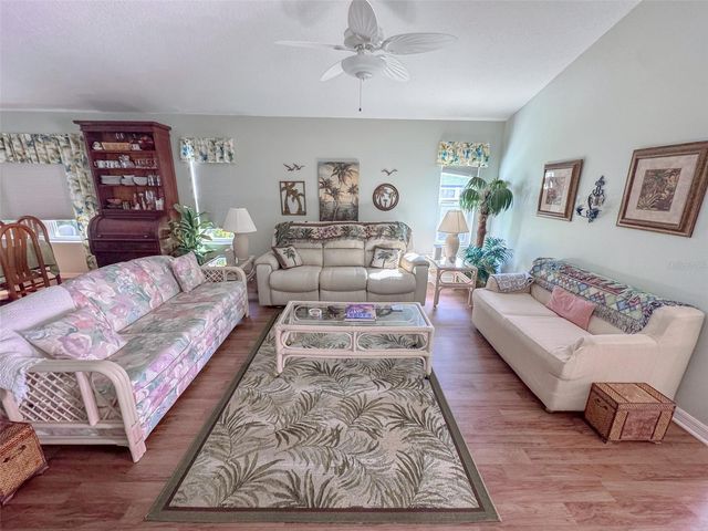 703 ROYAL PALM AVENUE, Lady Lake, FL 32159