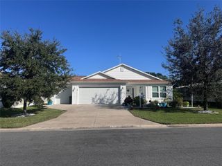 703 ROYAL PALM AVENUE, Lady Lake, FL 32159