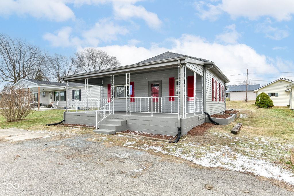 206 Pennsylvania Street, Shirley, IN 47384