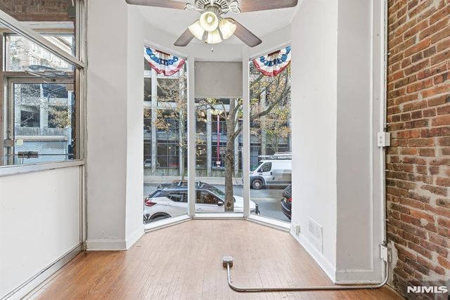 15 Warren Street, Newark, NJ 07102