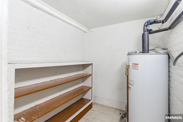 15 Warren Street, Newark, NJ 07102