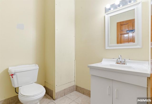 15 Warren Street, Newark, NJ 07102