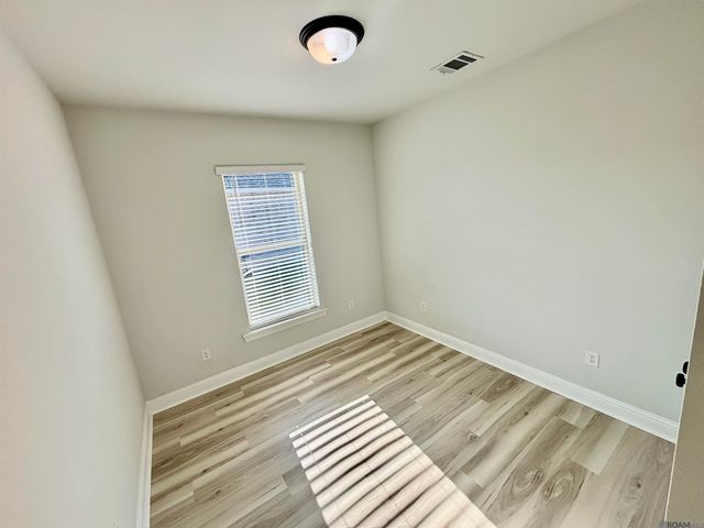 9958 Stratford Dr, Denham Springs, LA 70726