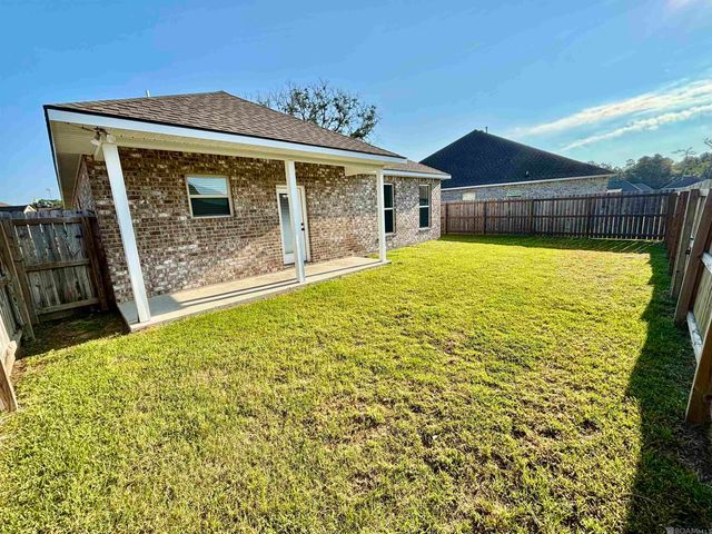 9958 Stratford Dr, Denham Springs, LA 70726