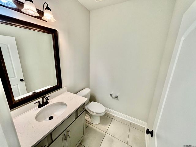 9958 Stratford Dr, Denham Springs, LA 70726
