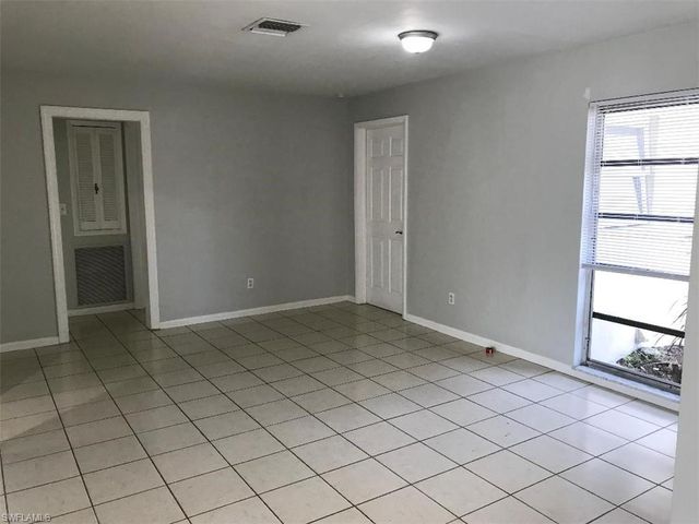 1311 SE 25th TER, Cape Coral, FL 33904