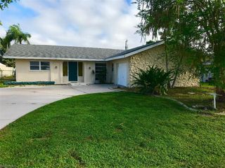 1311 SE 25th TER, Cape Coral, FL 33904