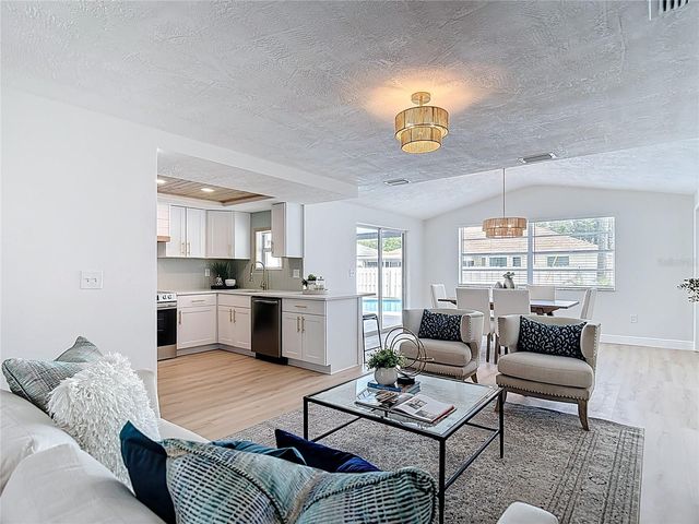 8635 GUM TREE AVENUE, New Port Richey, FL 34653