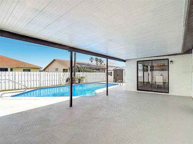 8635 GUM TREE AVENUE, New Port Richey, FL 34653