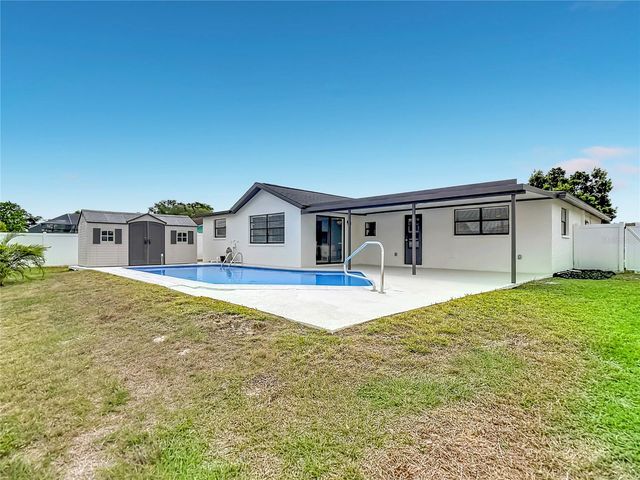 8635 GUM TREE AVENUE, New Port Richey, FL 34653