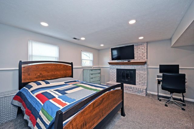 82 Orchard Knoll Drive, Reading, OH 45215