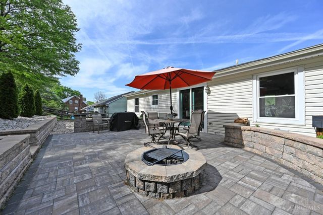 82 Orchard Knoll Drive, Reading, OH 45215