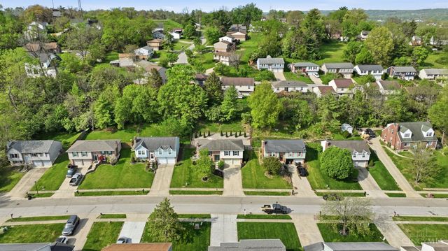 82 Orchard Knoll Drive, Reading, OH 45215