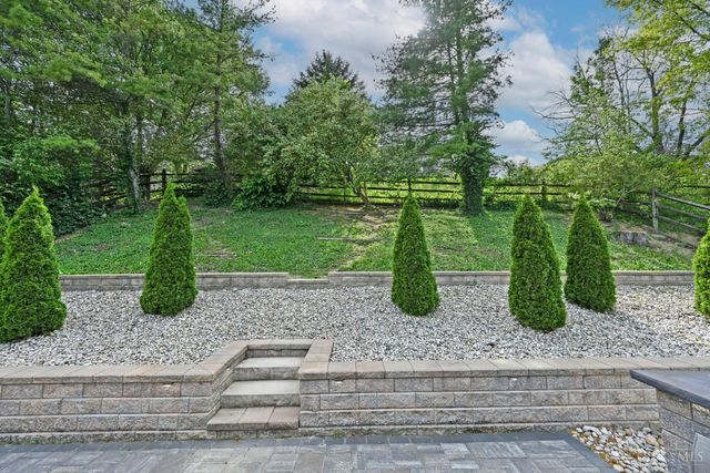 82 Orchard Knoll Drive, Reading, OH 45215