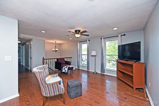 82 Orchard Knoll Drive, Reading, OH 45215