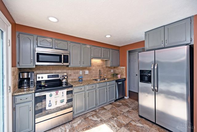 82 Orchard Knoll Drive, Reading, OH 45215