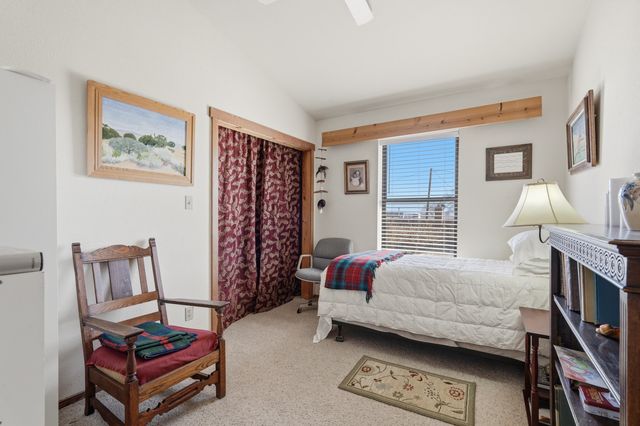 1303 32nd Street SE, Rio Rancho, NM 87124