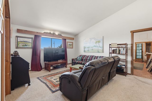 1303 32nd Street SE, Rio Rancho, NM 87124