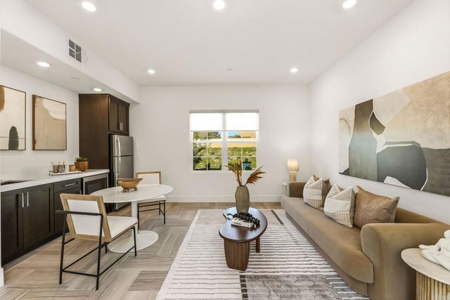 8451 Hidden Cove Way, San Diego, CA 92127