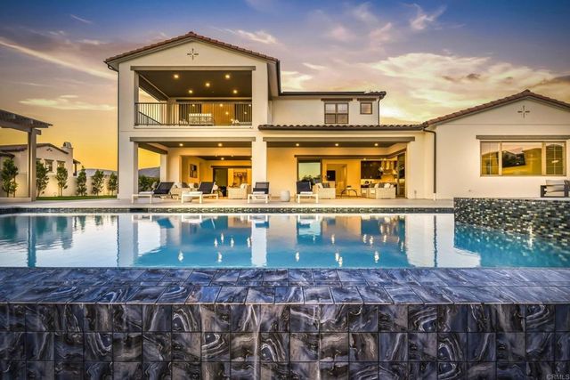 8451 Hidden Cove Way, San Diego, CA 92127