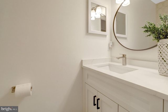 5814 CLERMONT DR, Alexandria, VA 22310