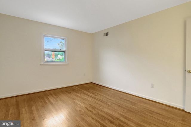 5814 CLERMONT DR, Alexandria, VA 22310
