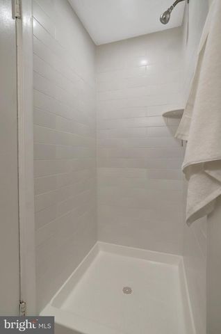 5814 CLERMONT DR, Alexandria, VA 22310