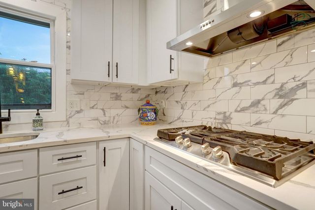 5814 CLERMONT DR, Alexandria, VA 22310
