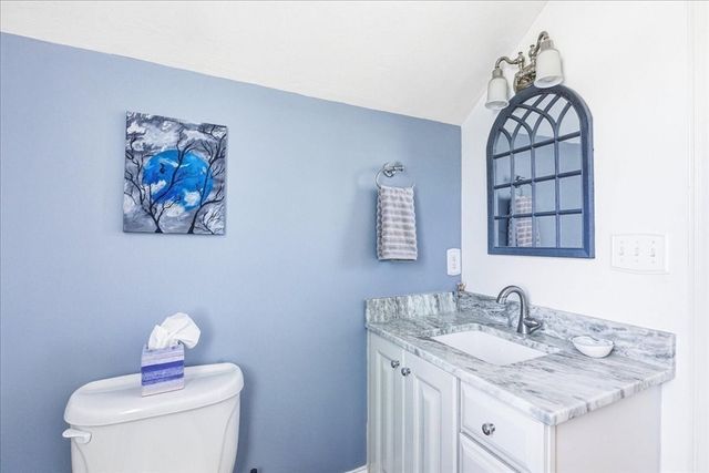 23 Chilton Ave, Kingston, MA 02364