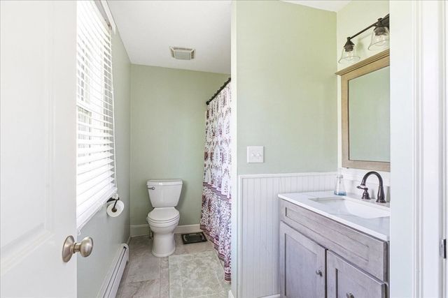 23 Chilton Ave, Kingston, MA 02364