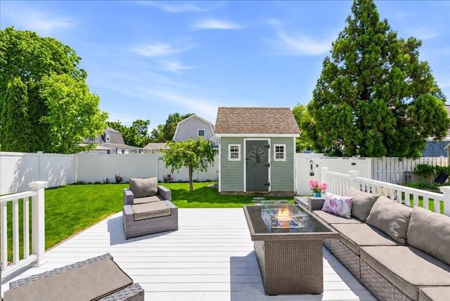 23 Chilton Ave, Kingston, MA 02364