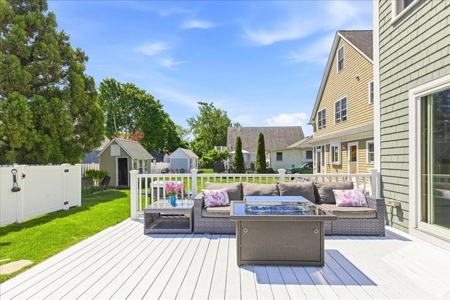 23 Chilton Ave, Kingston, MA 02364