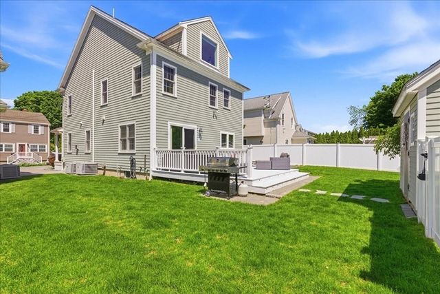 23 Chilton Ave, Kingston, MA 02364