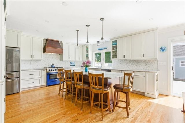 23 Chilton Ave, Kingston, MA 02364