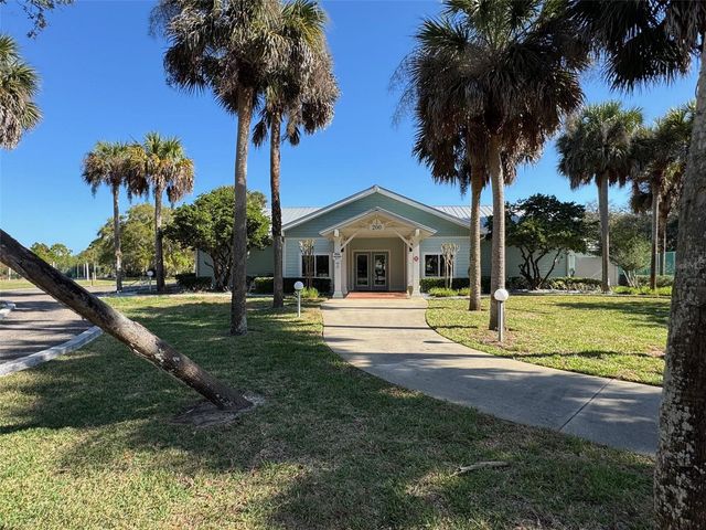 332 MARSH LANDING LOOP, Oak Hill, FL 32759